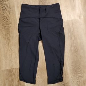 Lululemon 17" Capri legging